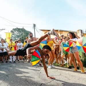 São Paulo (SP) - 14.02.2026 - CARNAVAL - Desfile do bloco Pira Jussara, no sábado de carnaval (14), no Morro do Querosene, Butantã (SP). Foto: Tati Silvestroni